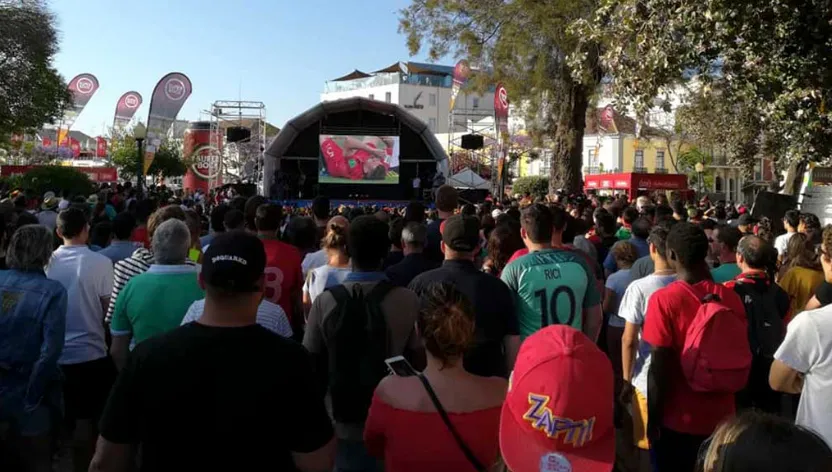 Fan zone de Faro, no Jardim Manuel Bívar